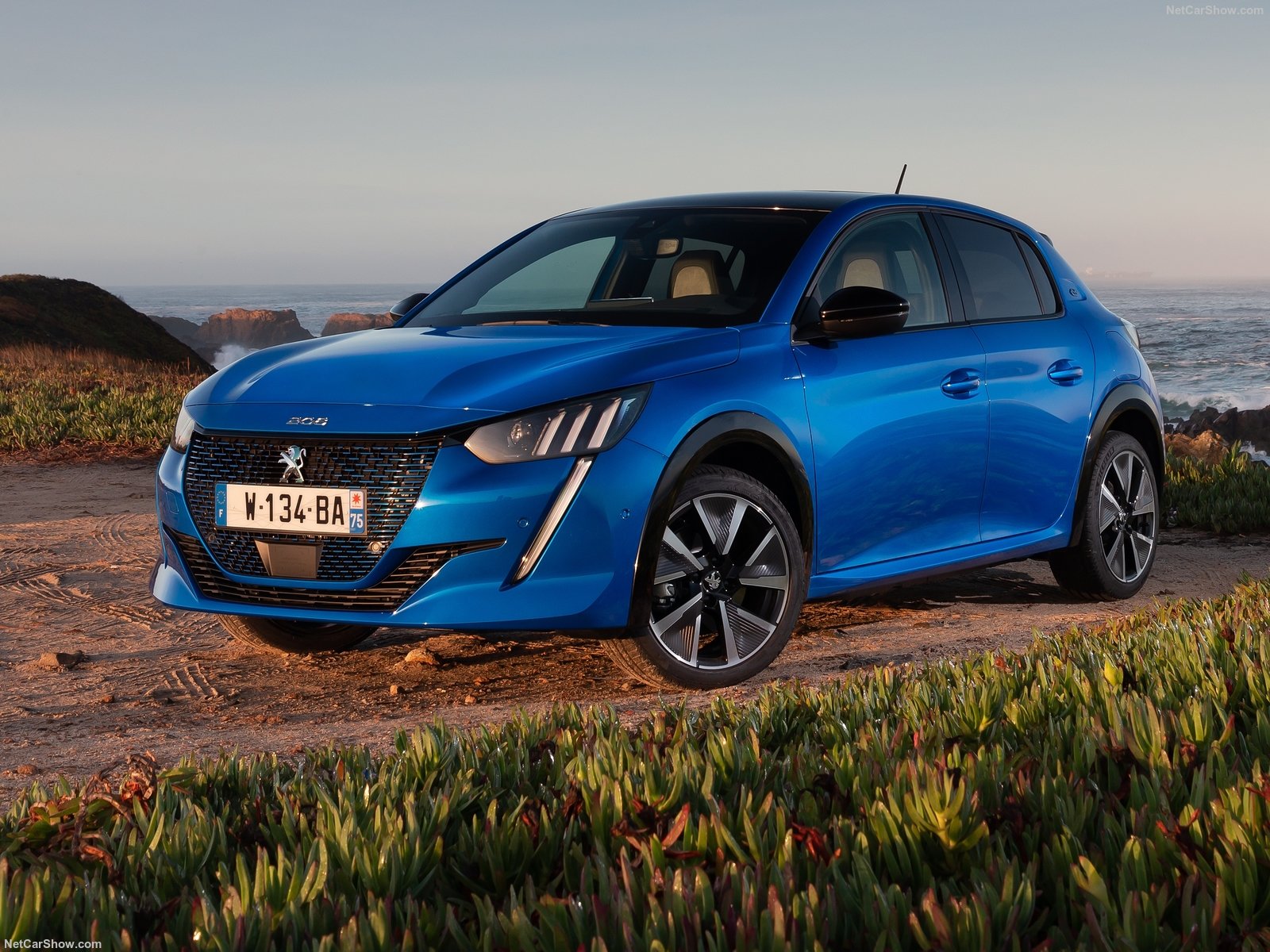 Peugeot 208 Griffe AT 1.6 2018 Novo Câmbio de 6 marchas - Motor Tudo